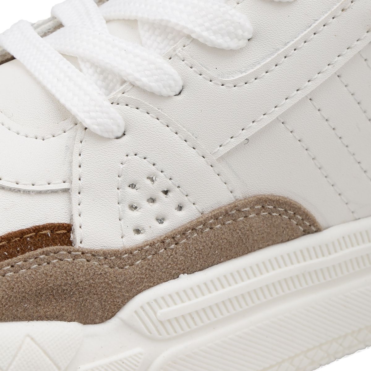 SEVENTEEN - DEPORTIVO BLANCO CON CAFÉ Y BEIGE SEVENTEEN CARLA