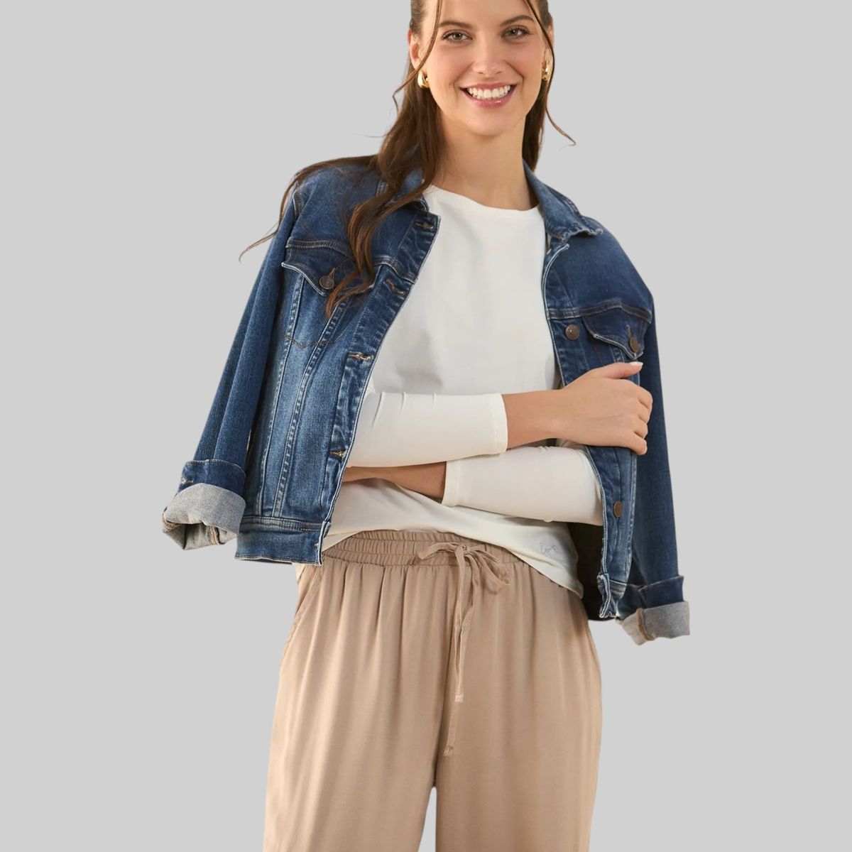 ESPRIT - Esprit Shorts para Dama con Cinturón y Bolsillos Casuales