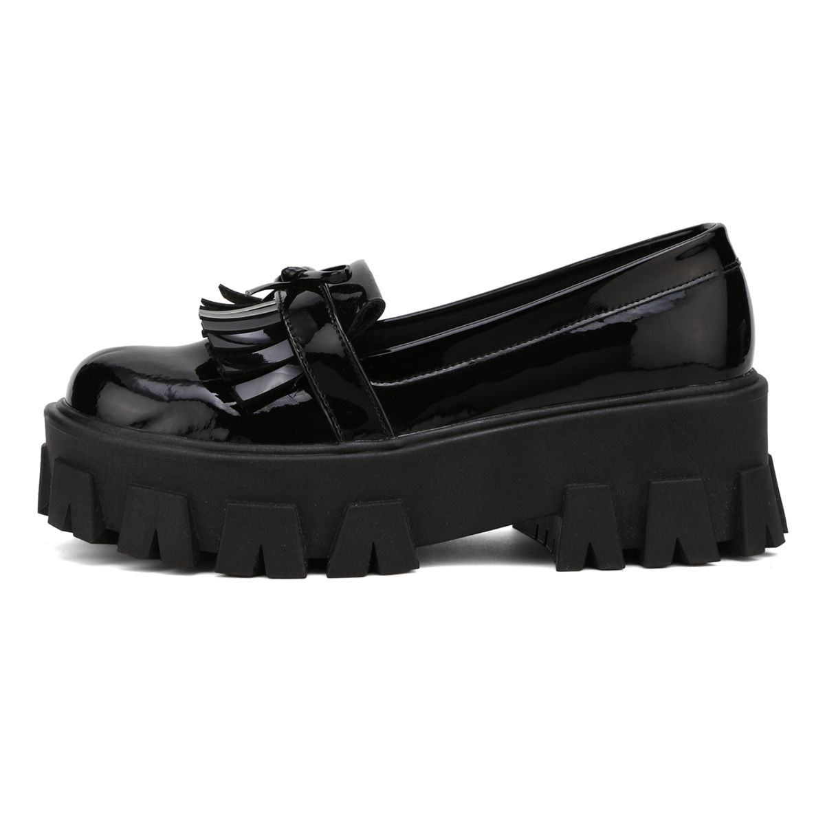 SEVENTEEN - MOCASIN NEGRO CHAROL CON FLECOS SEVENTEEN CHLOE