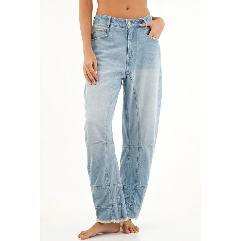 TENNIS - Jean azul con ruedo desflecado para mujer