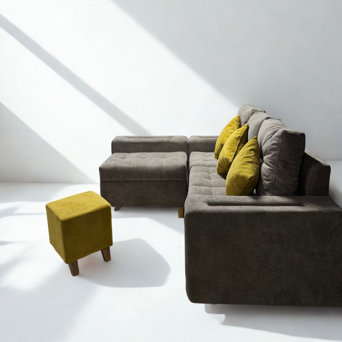 GENERICO - SALA ESQUINERA PUFF ESPEJOS DECORATIVOS CAFÉ CLARO-AMARILLO