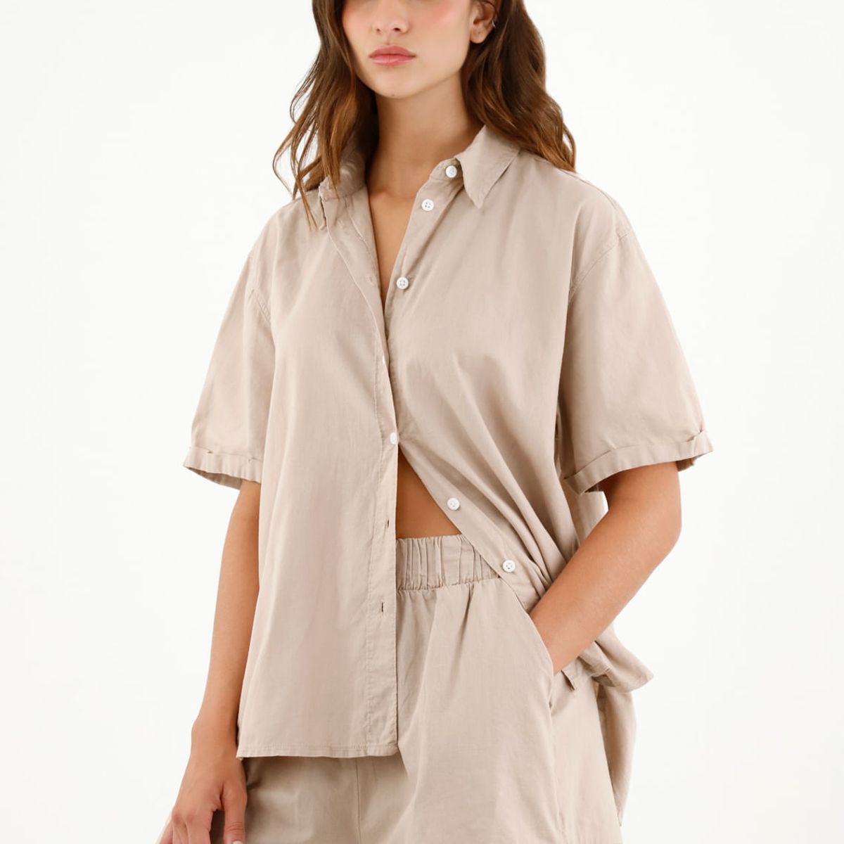 TENNIS - Camisa café clásica para mujer