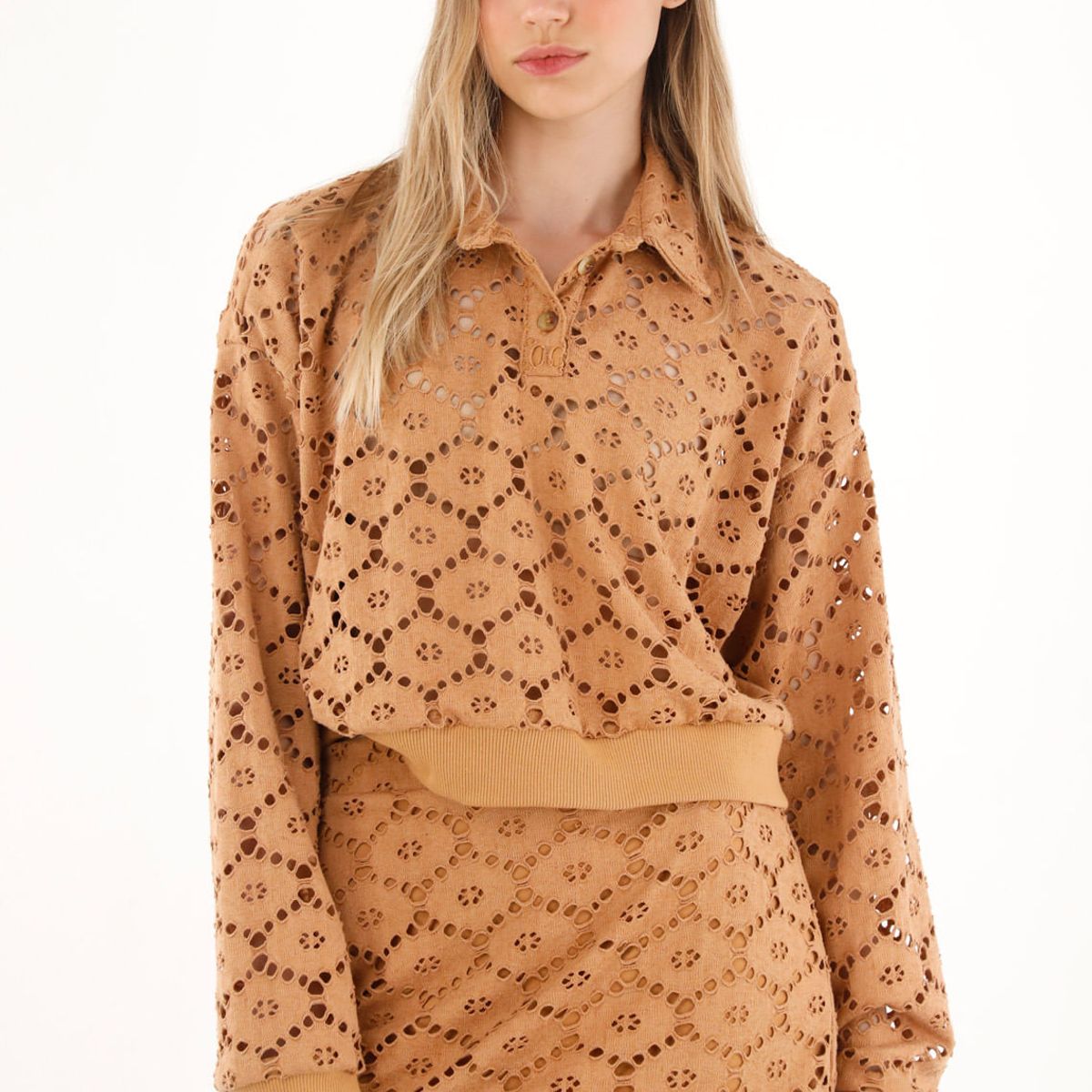 TENNIS - Falda corta en tejido abierto café para mujer