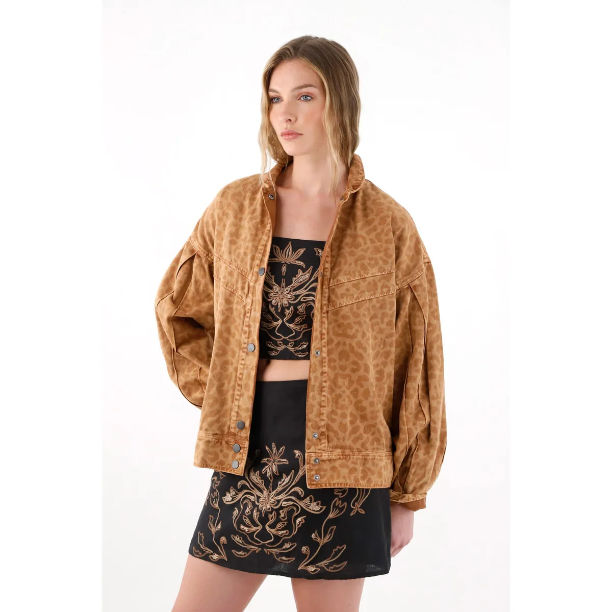 TENNIS - Abrigo oversize de diseño animal print café para mujer