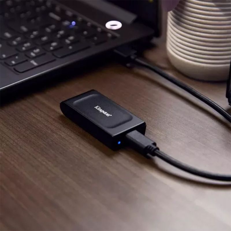 KINGSTON - Disco Externo Sólido 1TB Kingston XS1000