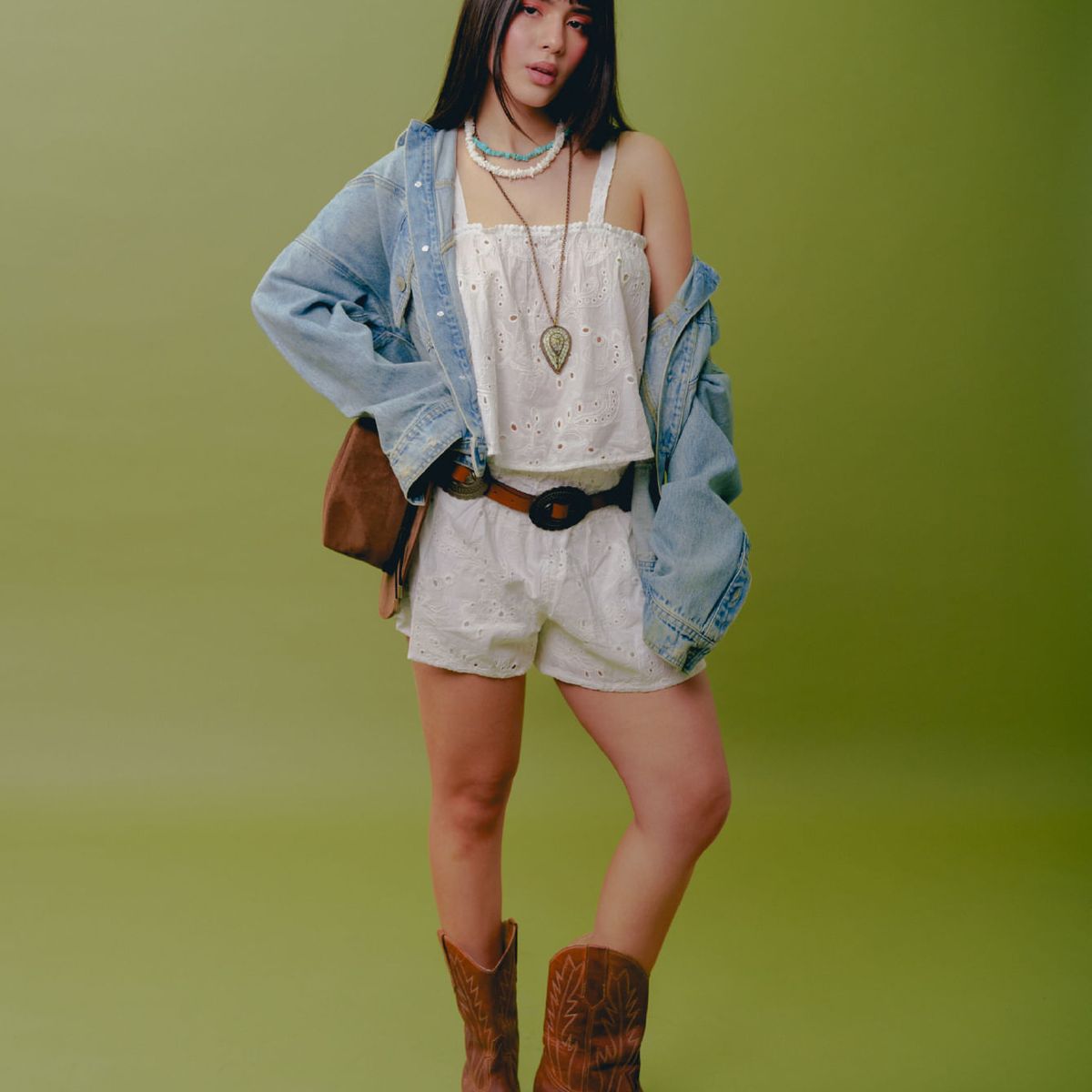 COLOR BLUE - Shorts En Ojalillo