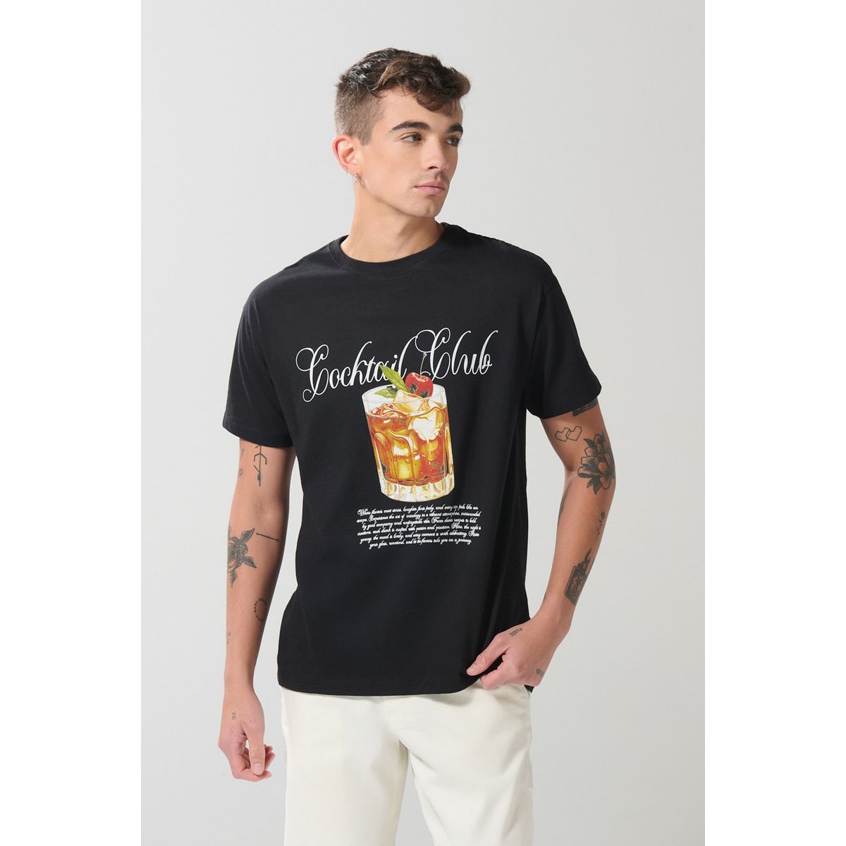 KOAJ - KOAJ Camiseta negra manga corta con diseño de bebida Hombre