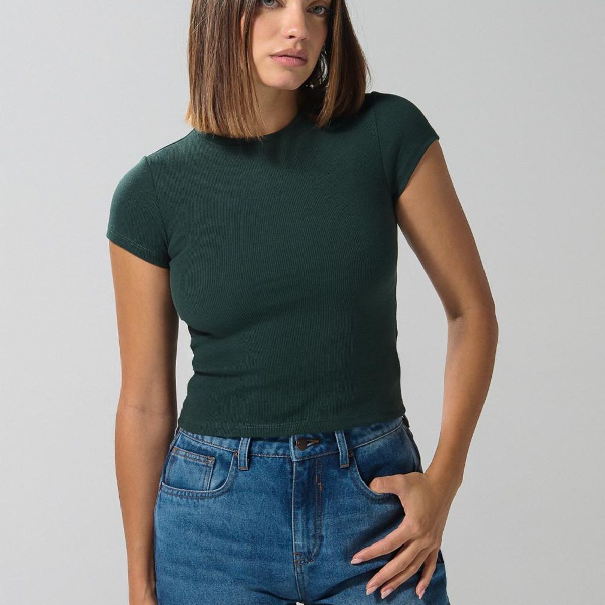 KOAJ - KOAJ Camiseta ajustada en rib unicolor con manga corta y tex Mujer