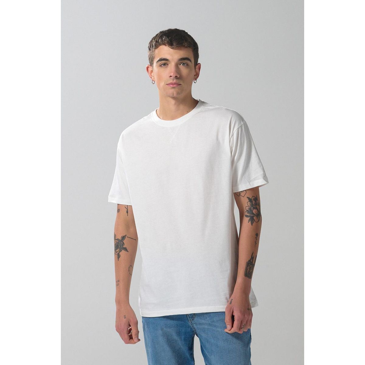 KOAJ - KOAJ Camiseta con costura cruzada unicolor y manga corta Hombre