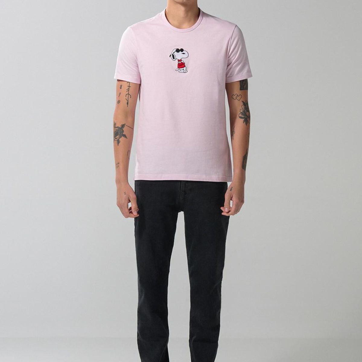 KOAJ - KOAJ Camiseta cuello redondo unicolor con arte de Snoopy Hombre
