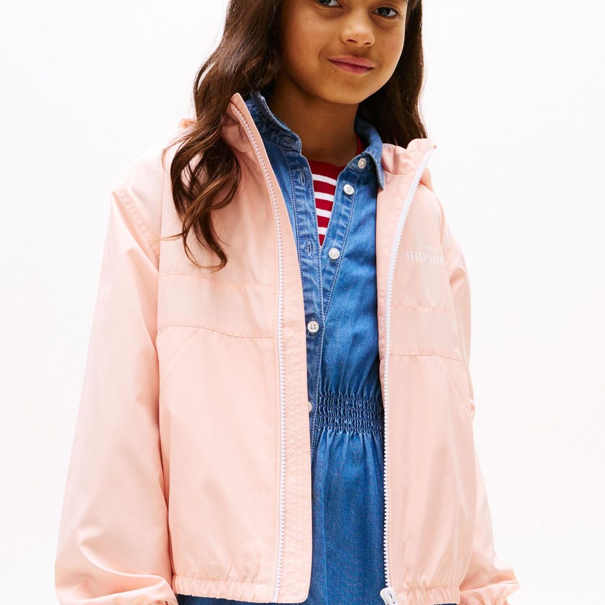 TOMMY HILFIGER - Cortavientos rosa con capota y logo Tommy Hilfiger