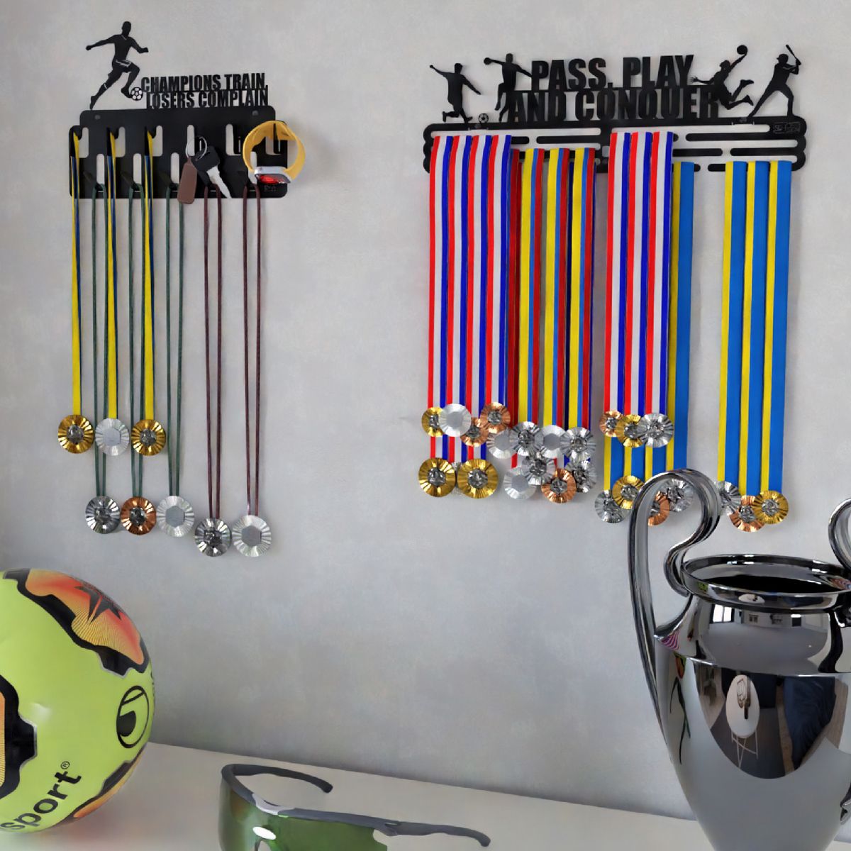 SOH DESIGN - Set x2  percheros para medallas y accesorios soccer pintado negro