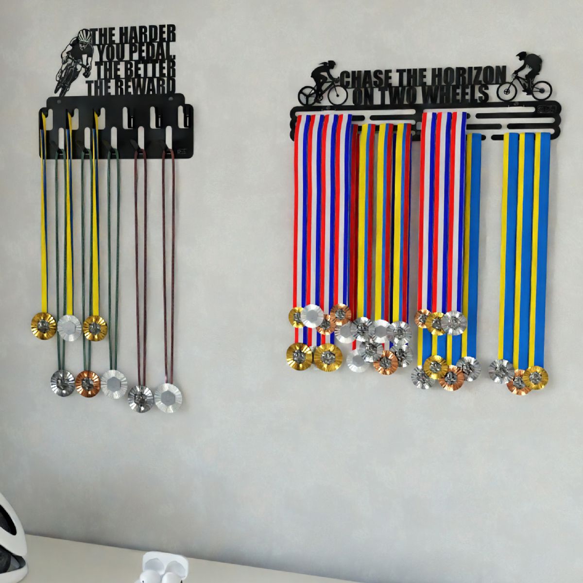 SOH DESIGN - Set x2  percheros para medallas y accesorios cycling men  pintado negro