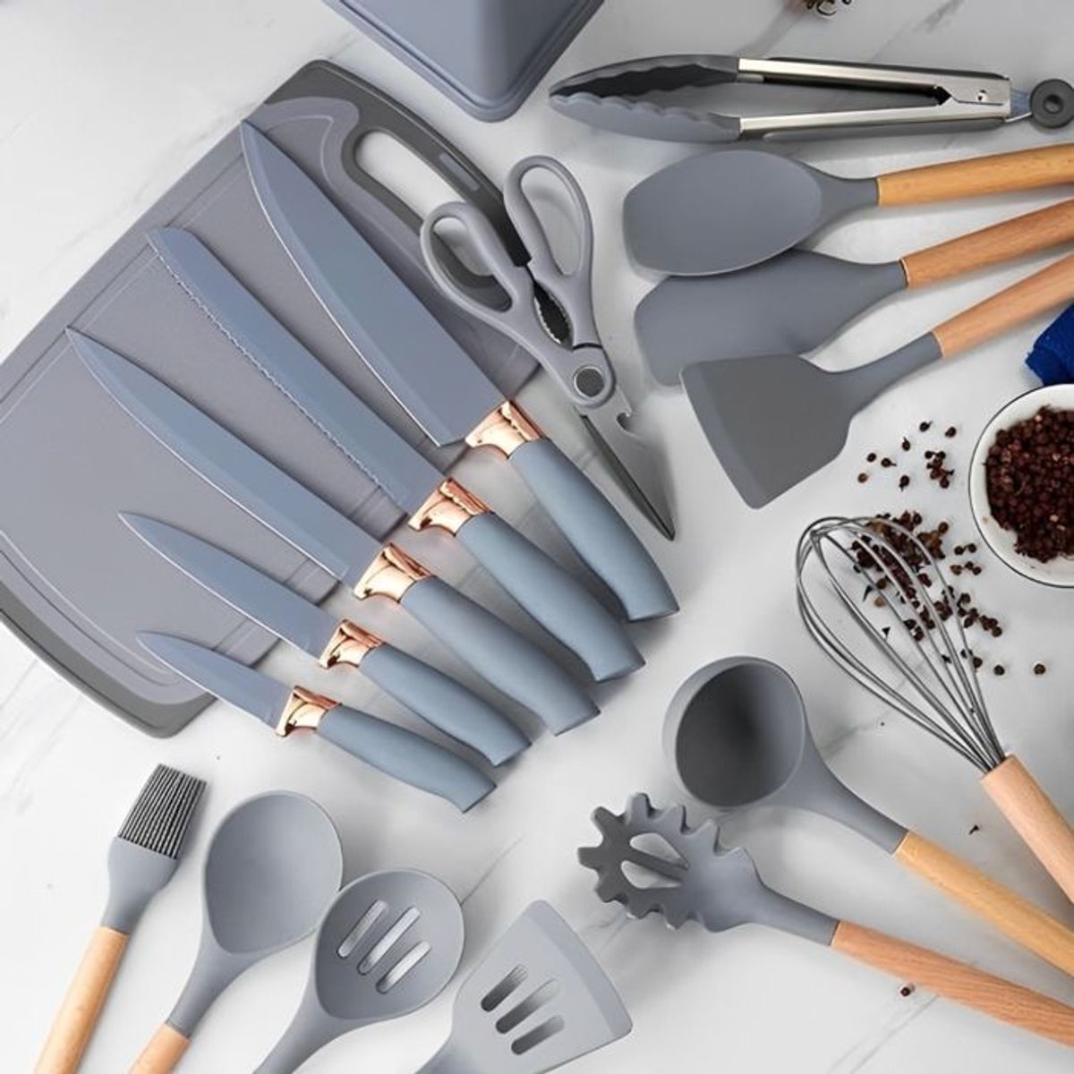 CLIO - Set De 19 Utensilios De Cocina Premium