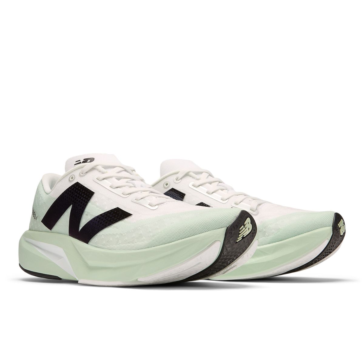 NEW BALANCE - Tenis Deportivos New Balance FuelCell Rebel V4 Blanco Hombre