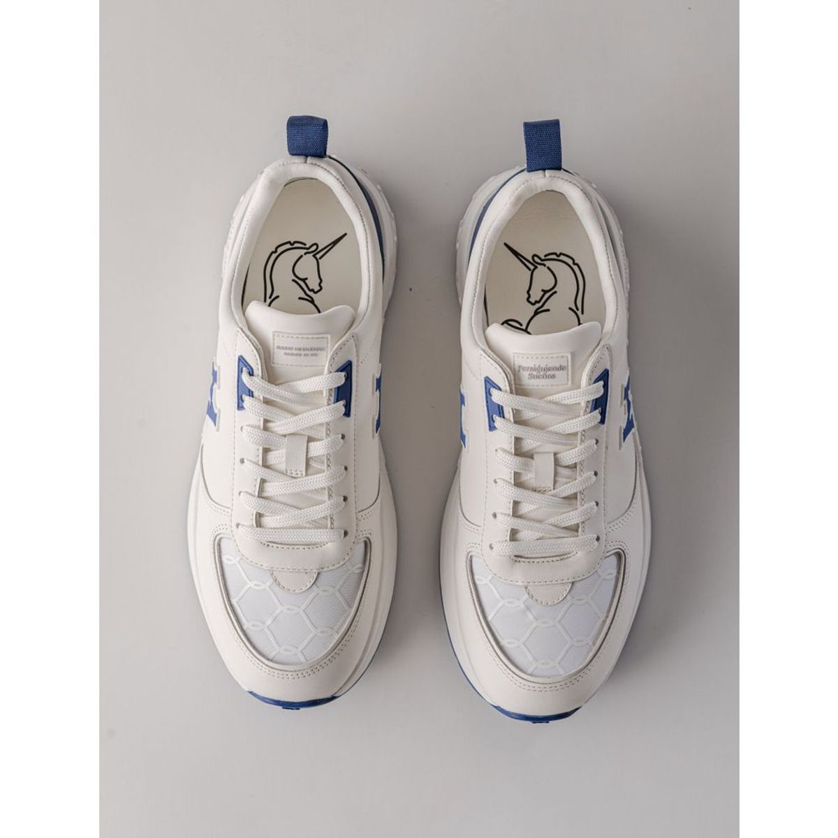 MARIO HERNANDEZ - Tenis Astro Nube