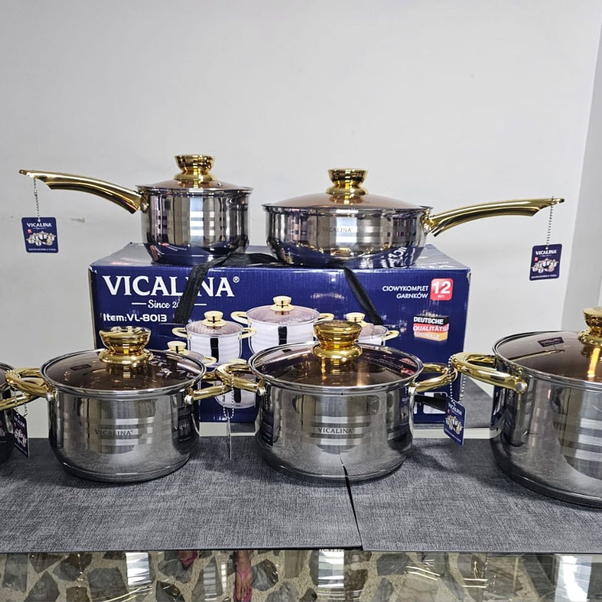 GENERICO - Ollas en acero quirúrgico 12 piezas doradas vicalina