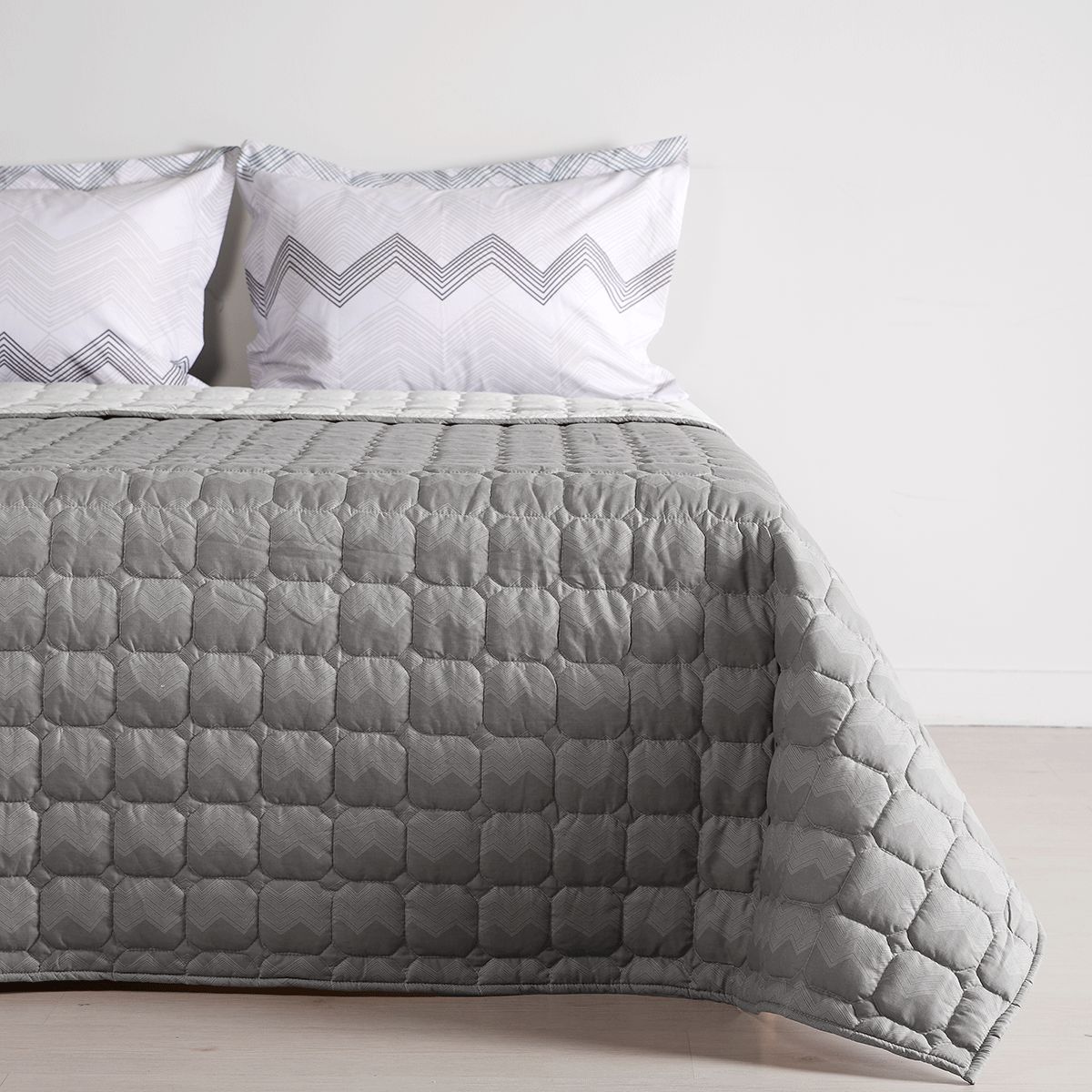 DISTRIHOGAR - Cubrelecho Doblefaz 150 Hilos Polialgodón Volcano Semidoble