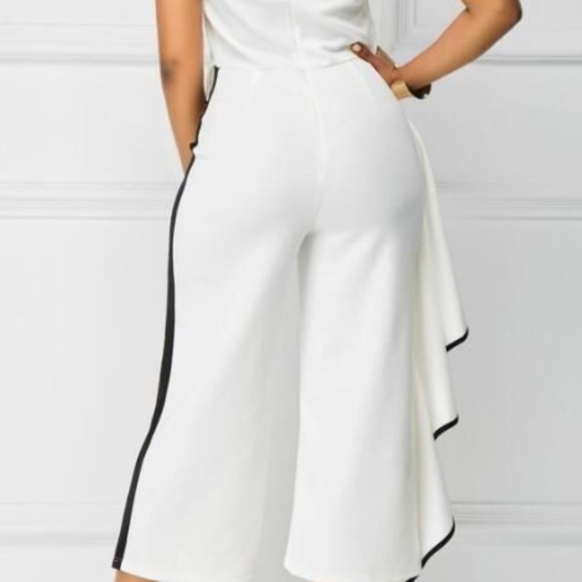 NEGRELI - Enterizo Blanco Strapless Asimétrico con Volante en Cascada  NEGRELI