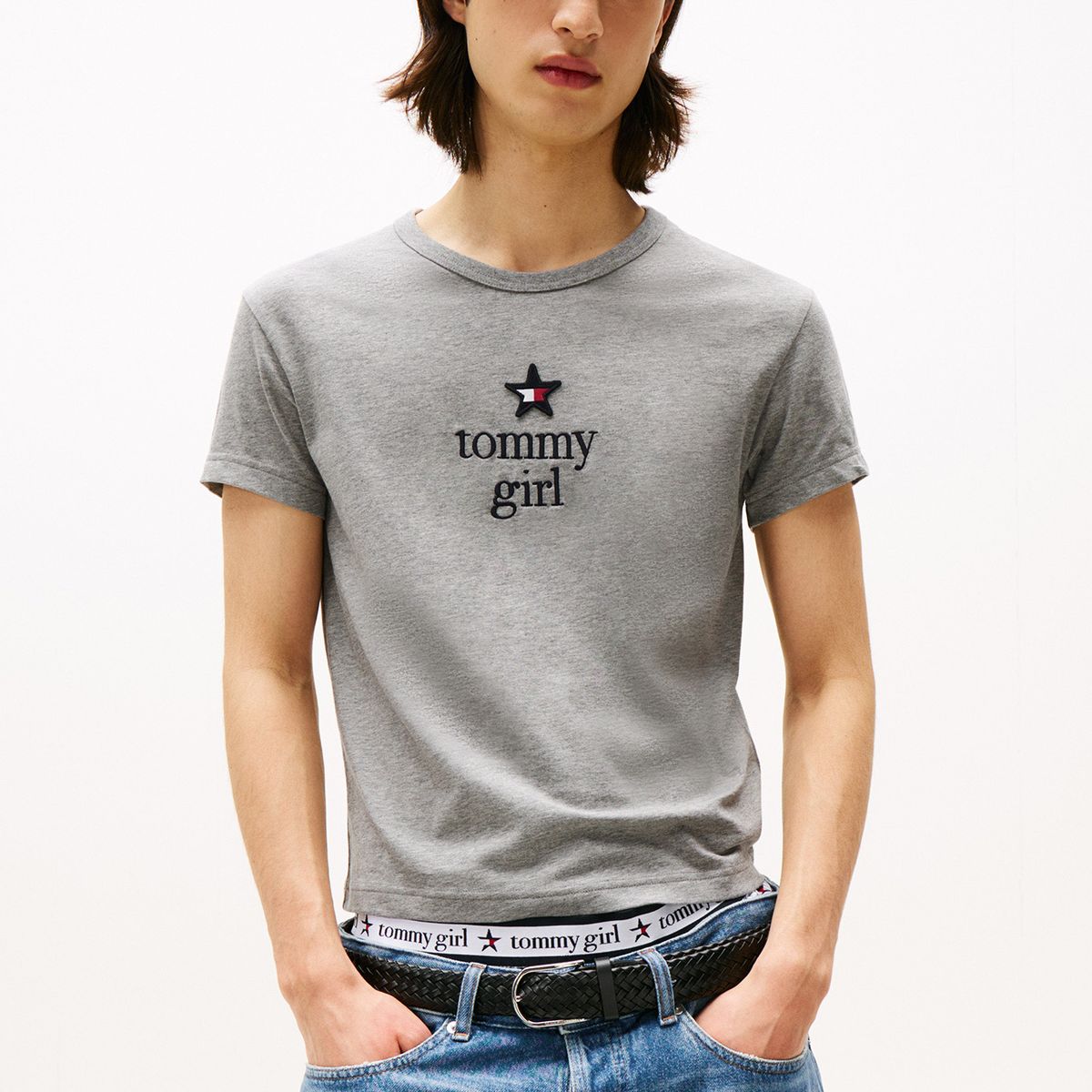 TOMMY HILFIGER - Camiseta gris de corte regular Tommy Girl Tommy Jeans