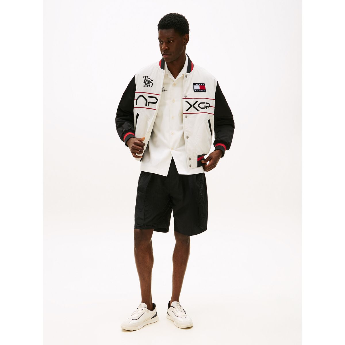 TOMMY HILFIGER - Bermudas negro con logo colección APXGP Tommy Hilfiger