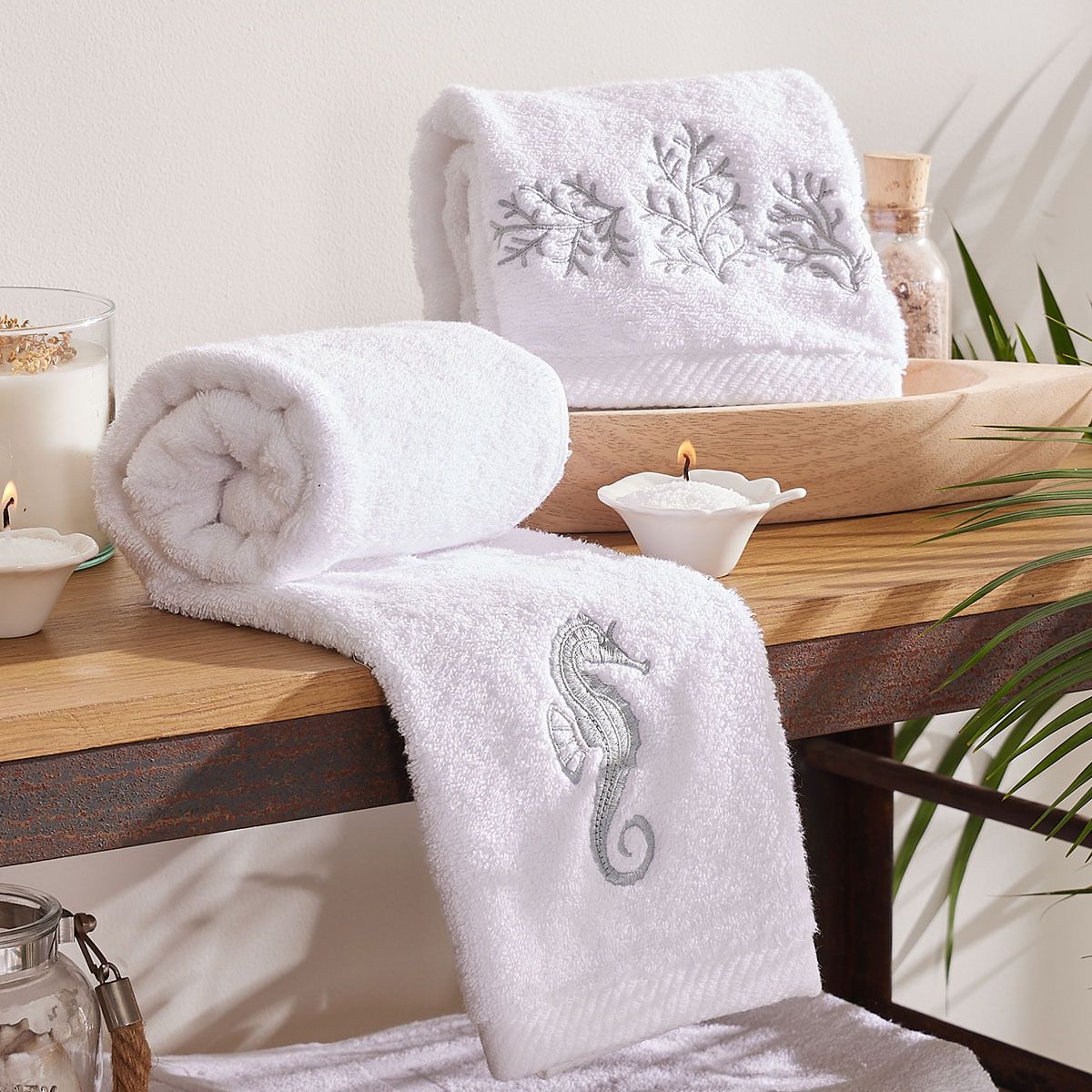 DISTRIHOGAR - Set x2 Toallas Manos bordadas 100% Algodón 570 gr Coastal 43,5 x 83 cm