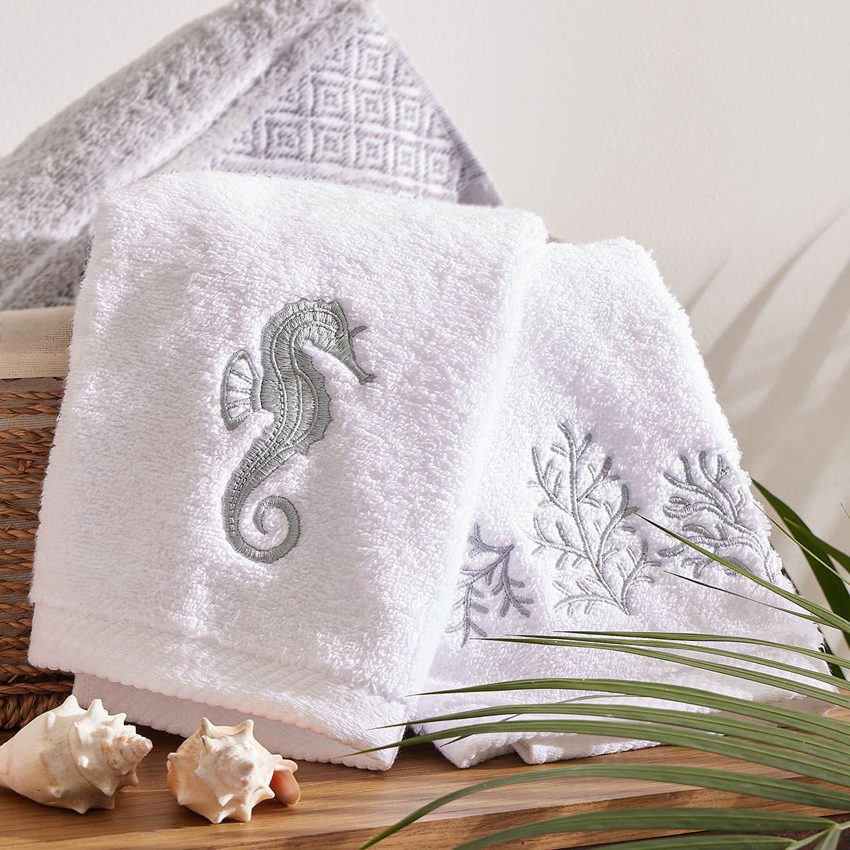 DISTRIHOGAR - Set x2 Toallas Manos bordadas 100% Algodón 570 gr Coastal 43,5 x 83 cm