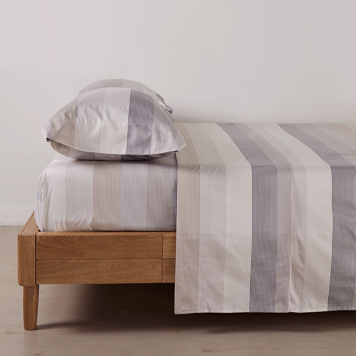 DISTRIHOGAR - Juego de Sábanas 300 Hilos 100% Algodón London Stripes  King
