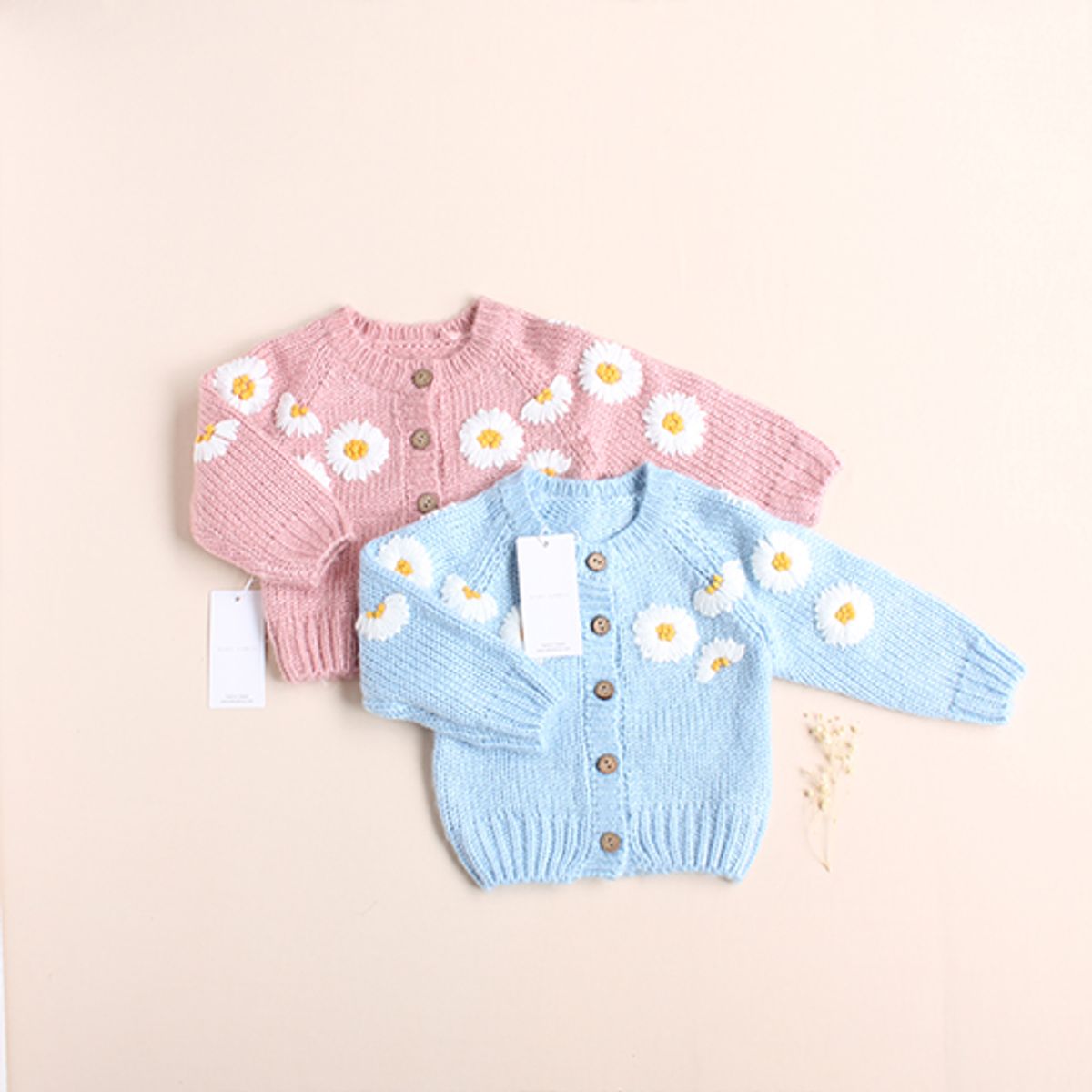 BABY SAMUU - Suéter tejido con flores bordadas Margarita