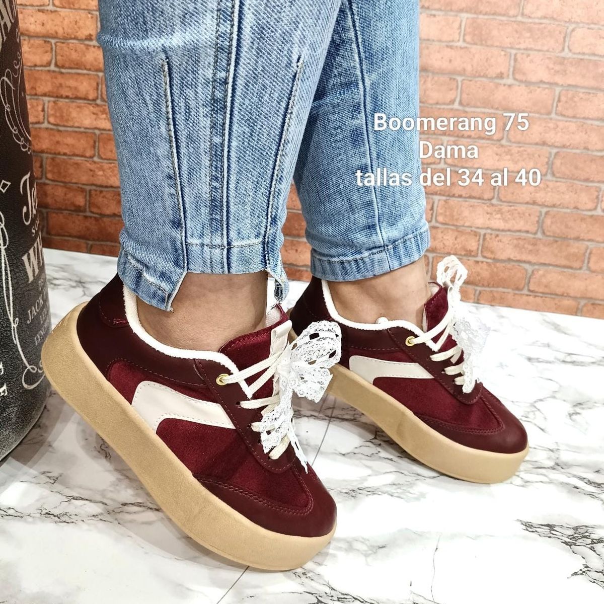 URBAN PLUS - TENIS PARA MUJER VINOTINTO