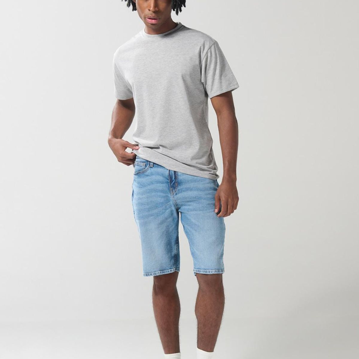 KOAJ - KOAJ Bermuda azul clara en jean tiro bajo con cremallera Hombre