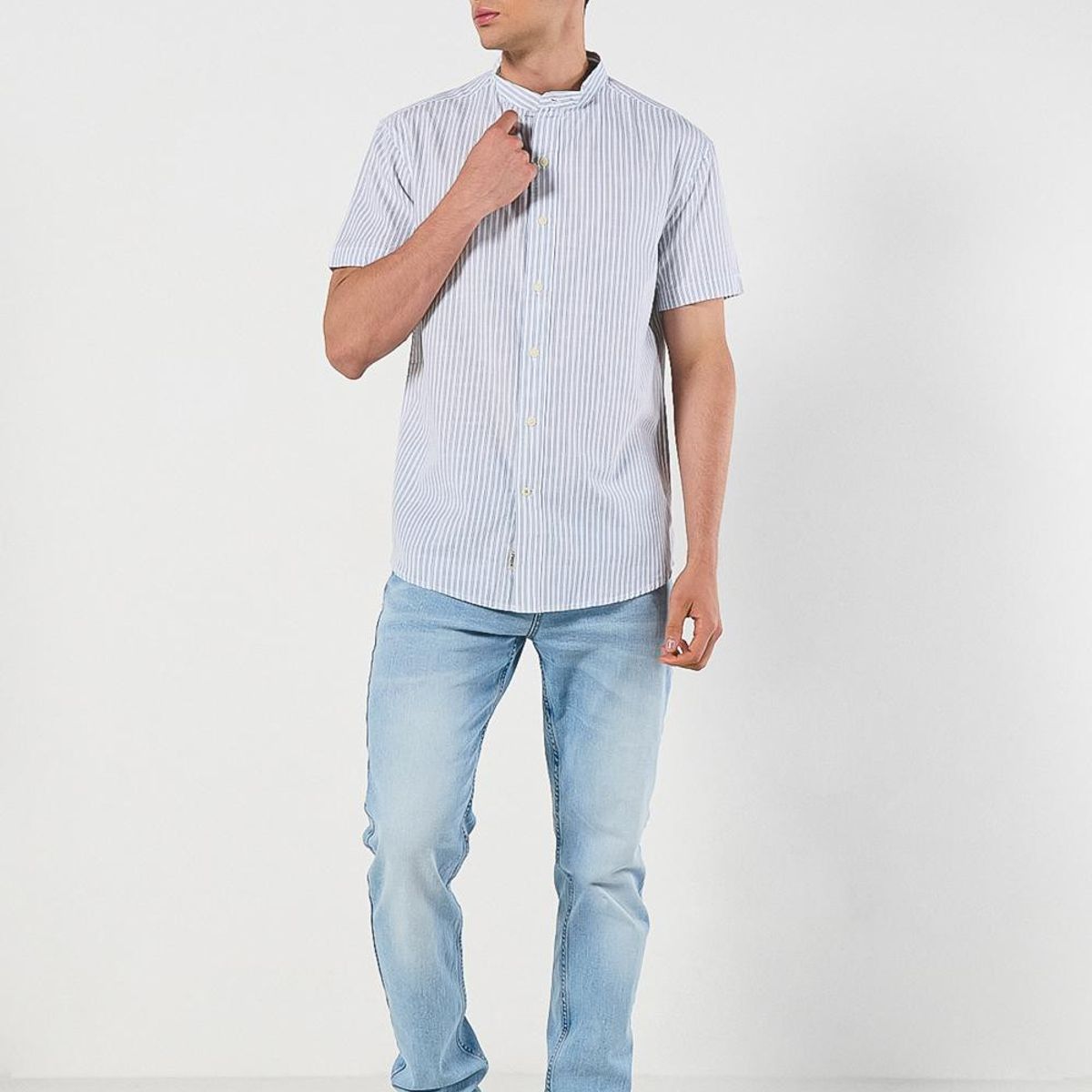 KOAJ - KOAJ Camisa cuello nerú blanca con rayas y manga corta Hombre