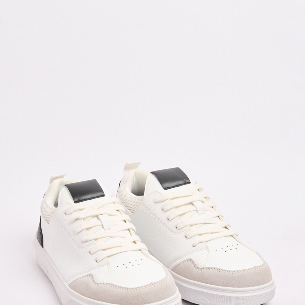 KOAJ - KOAJ Tenis unicolores casuales con cortes delanteros y cont Hombre