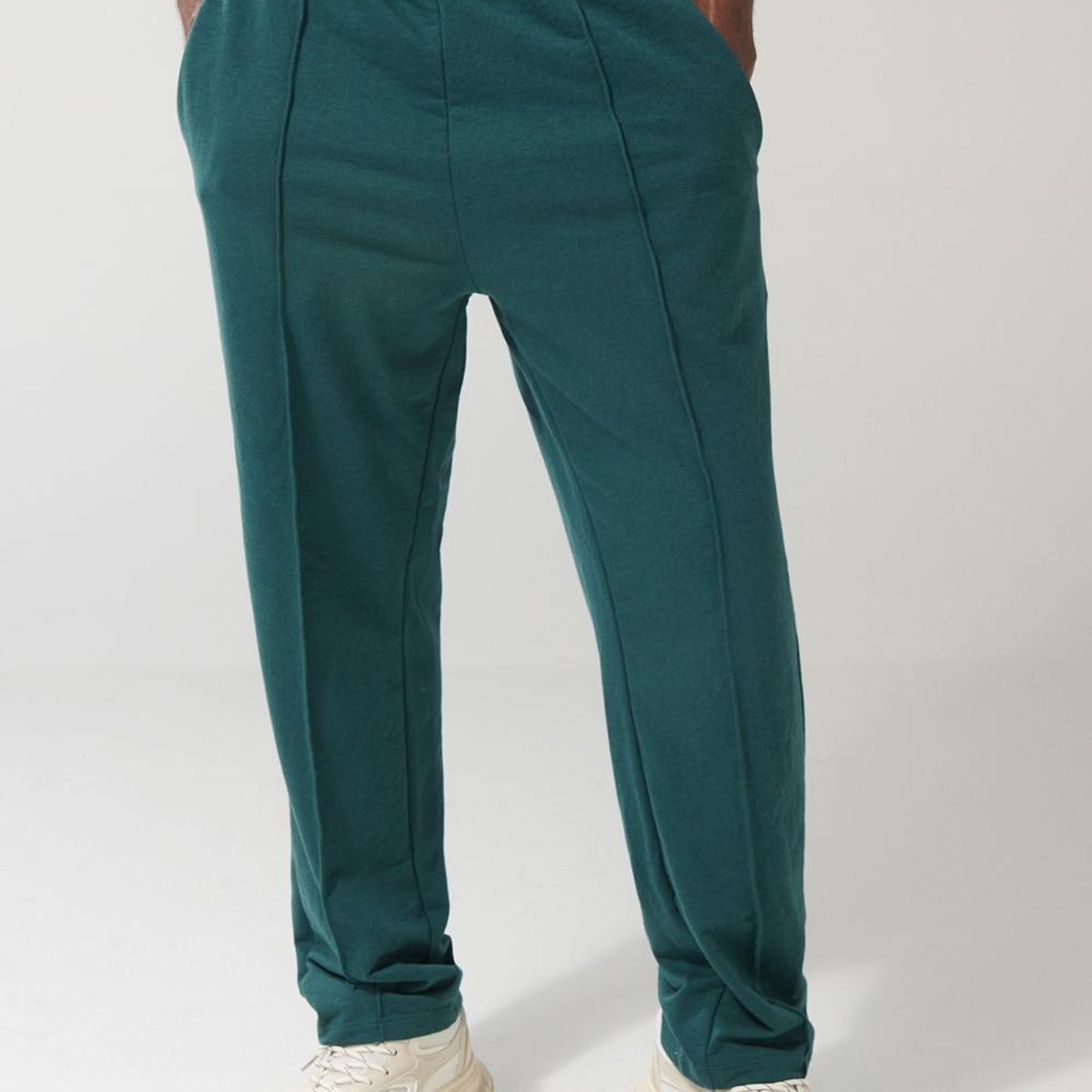 KOAJ - KOAJ Pantalón jogger unicolor con bolsillos y bota recta Hombre