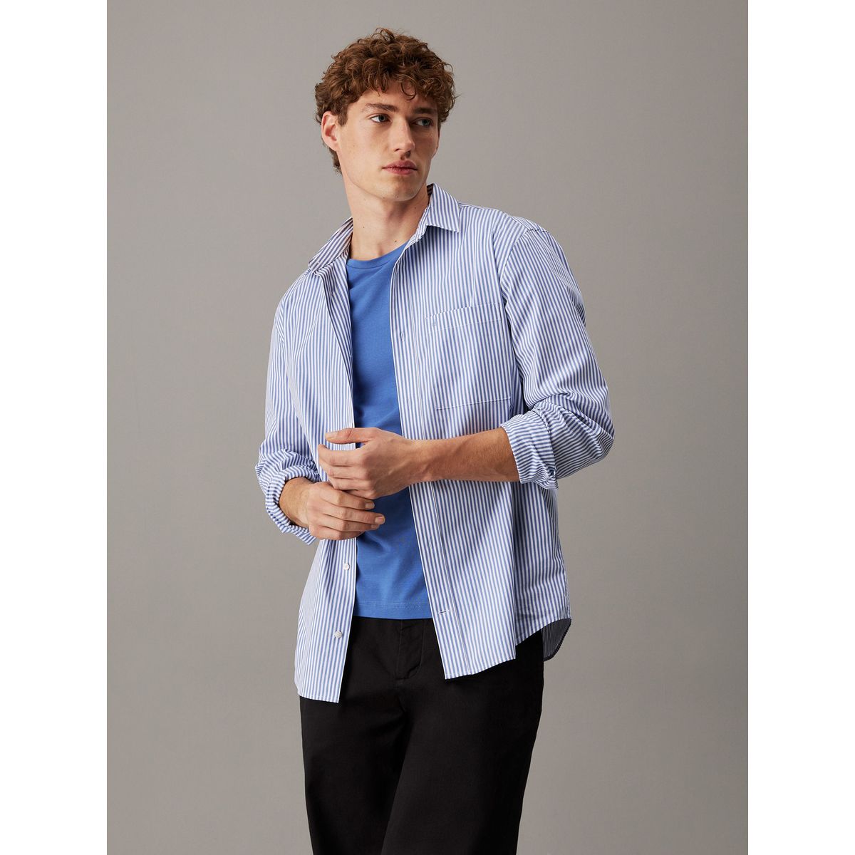 CALVIN KLEIN - Camisa celeste elástica a rayas de popelina Calvin Klein