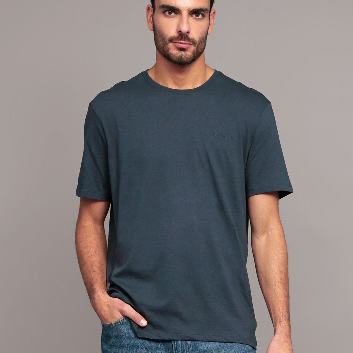 CALVIN KLEIN - Camiseta negra solid liquid con logo Calvin Klein