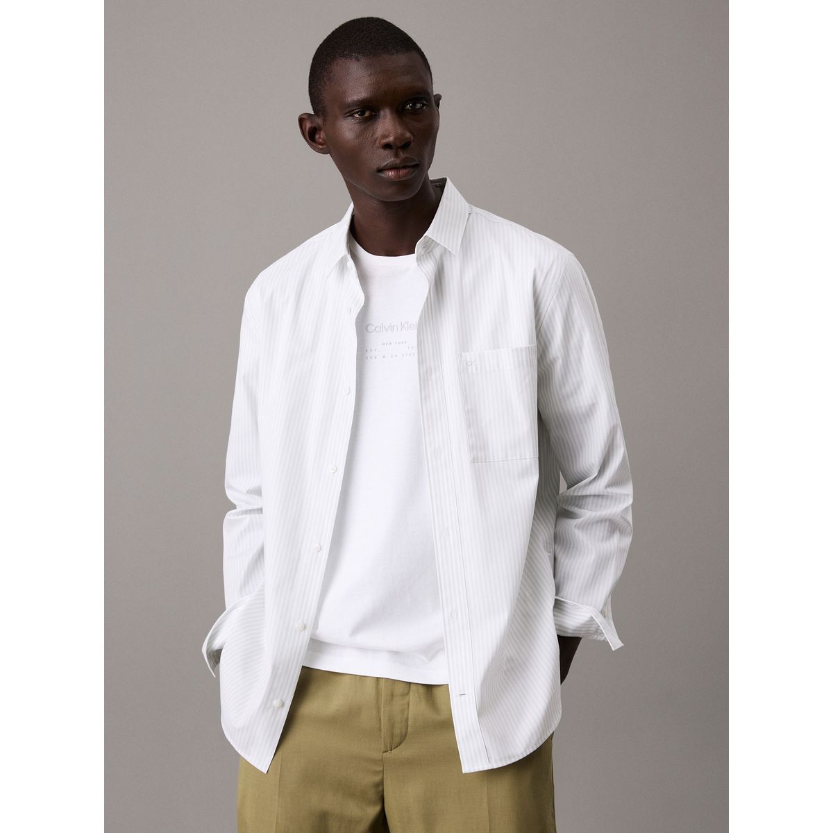 CALVIN KLEIN - Camisa gris elástica a rayas de popelina Calvin Klein