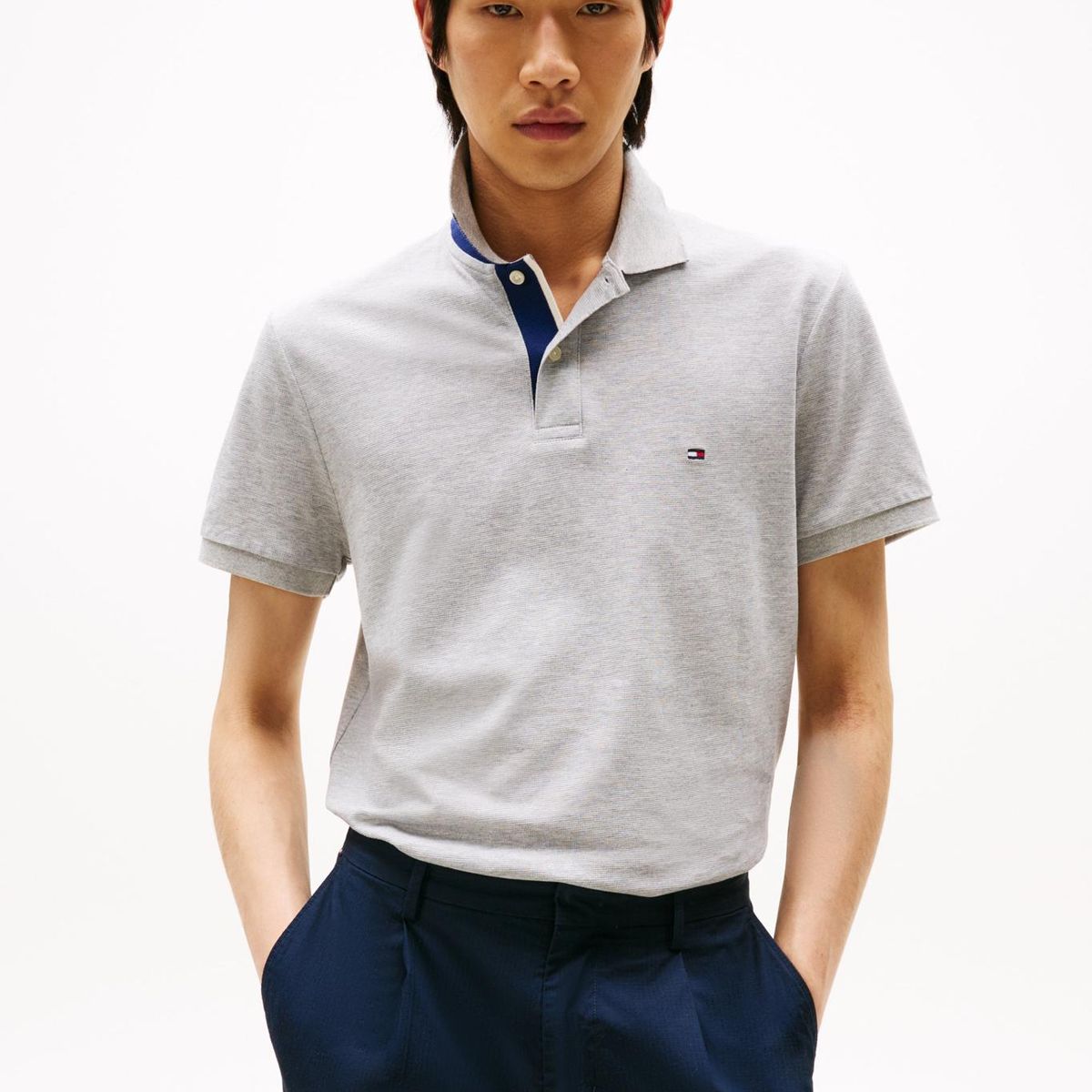TOMMY HILFIGER - Polo gris de corte regular con tapeta y cuello a contraste Tommy Hilfiger