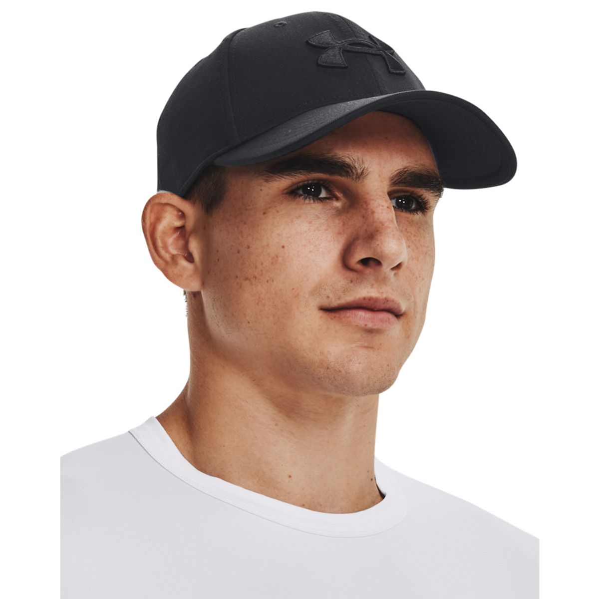 UNDER ARMOUR - Gorro Hombre Under Armour MENS UA BLITZING Negro UNDER ARMOUR