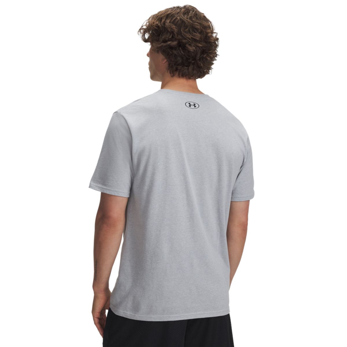 UNDER ARMOUR - Camiseta Hombre Under Armour CAMO CHEST STRIPE SS Gris UNDER ARMOUR