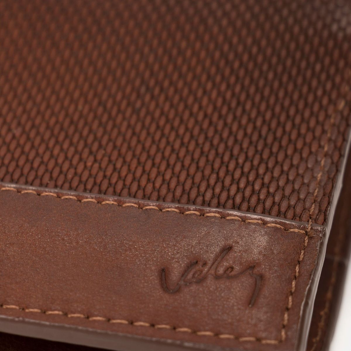 VELEZ - Vélez Billetera Dante De Cuero Para Hombre Grabado Placa Lego