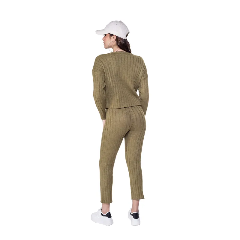 DREAMER - Set Comfy Tejido Verde Para Mujer