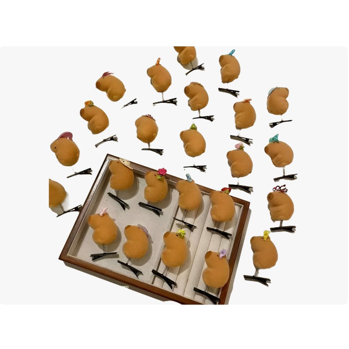 AMERICAN GENERICS - 10 Pinzas Para Pelo En Forma De Capibara Niñas Belleza