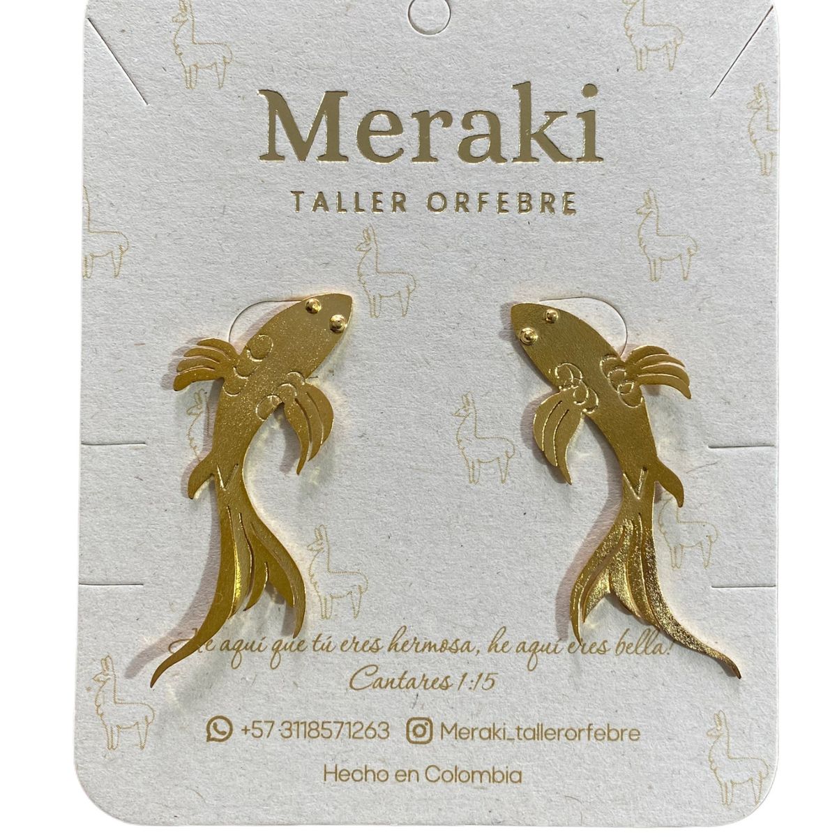 MERAKI - Aretes mujer de pez Koi Bañado en oro 24kt - Aretes largos - Aretes livianos versatiles