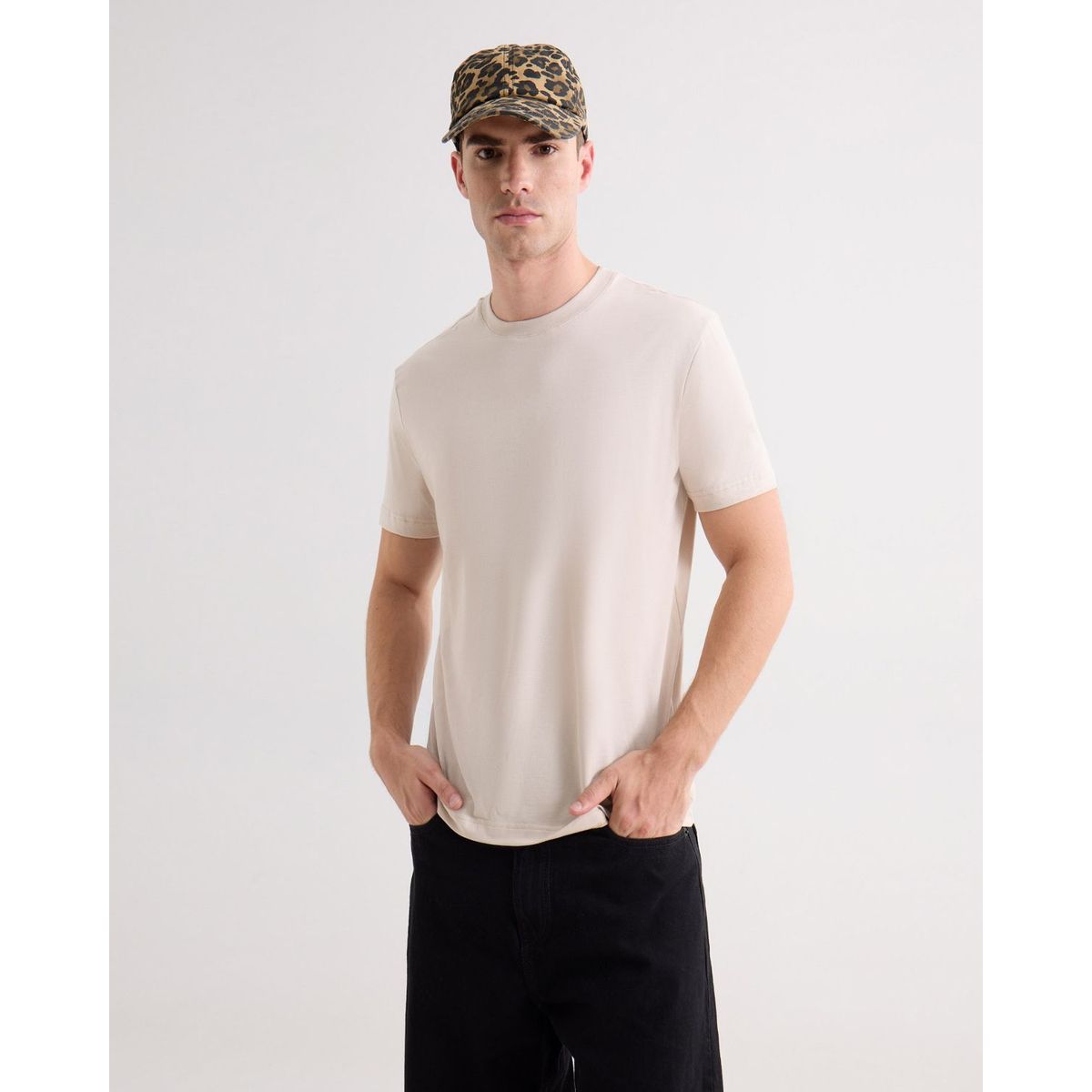 SEVEN SEVEN - Camiseta De Hombre  Color Beige Marca Seven Seven #45092727