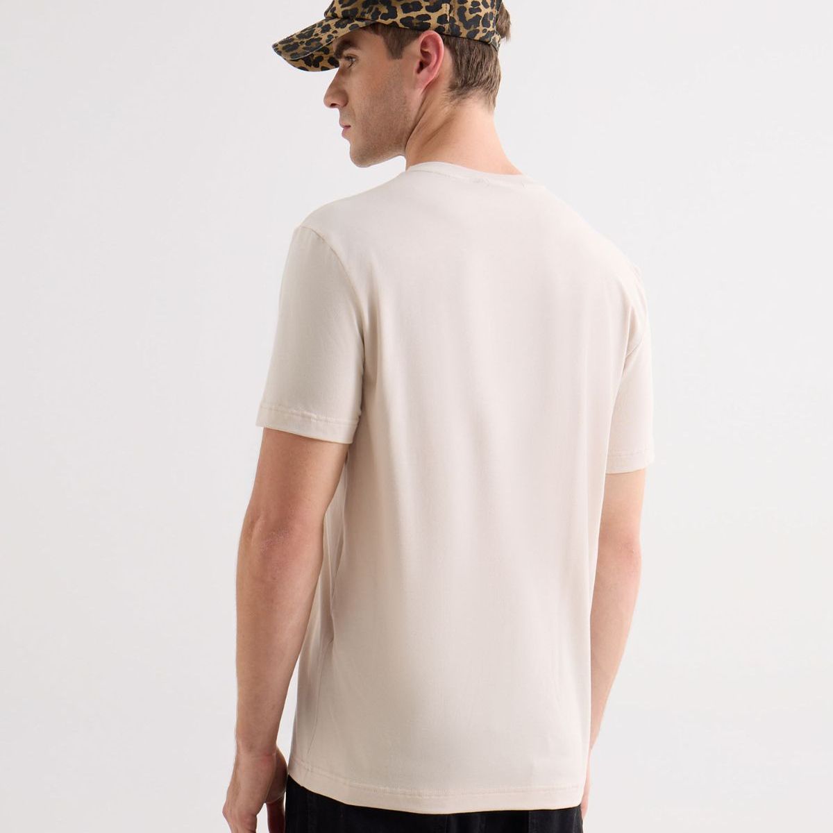 SEVEN SEVEN - Camiseta De Hombre  Color Beige Marca Seven Seven #45092727
