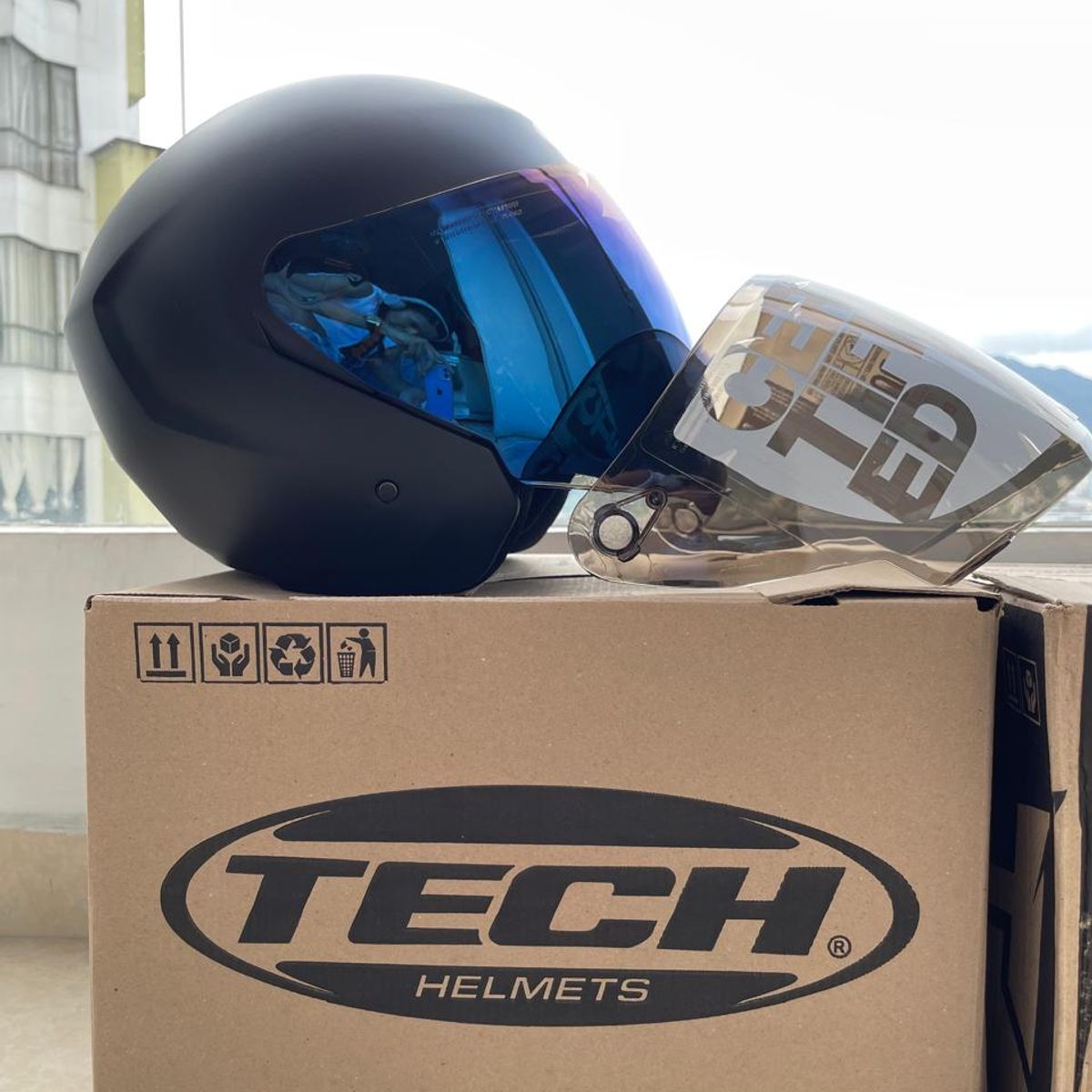TECH - CASCO ABIERTO TECH T10 VISERA AZUL Y TRANSPARENTE