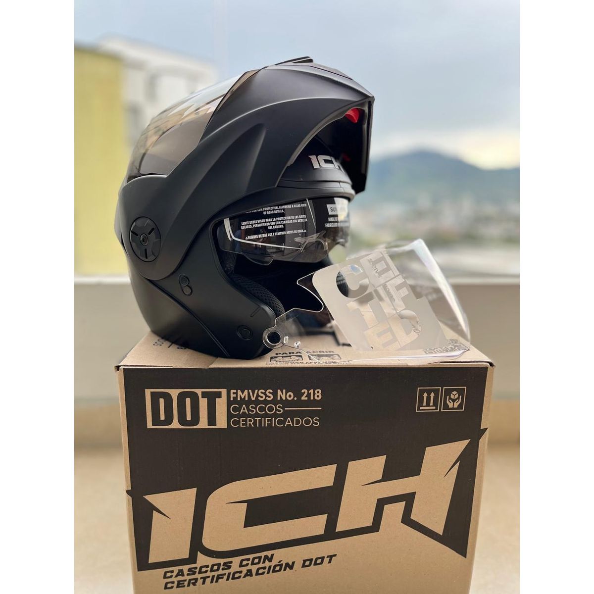 ICH - Casco Abatible 3110 Visera Negra y Transparente