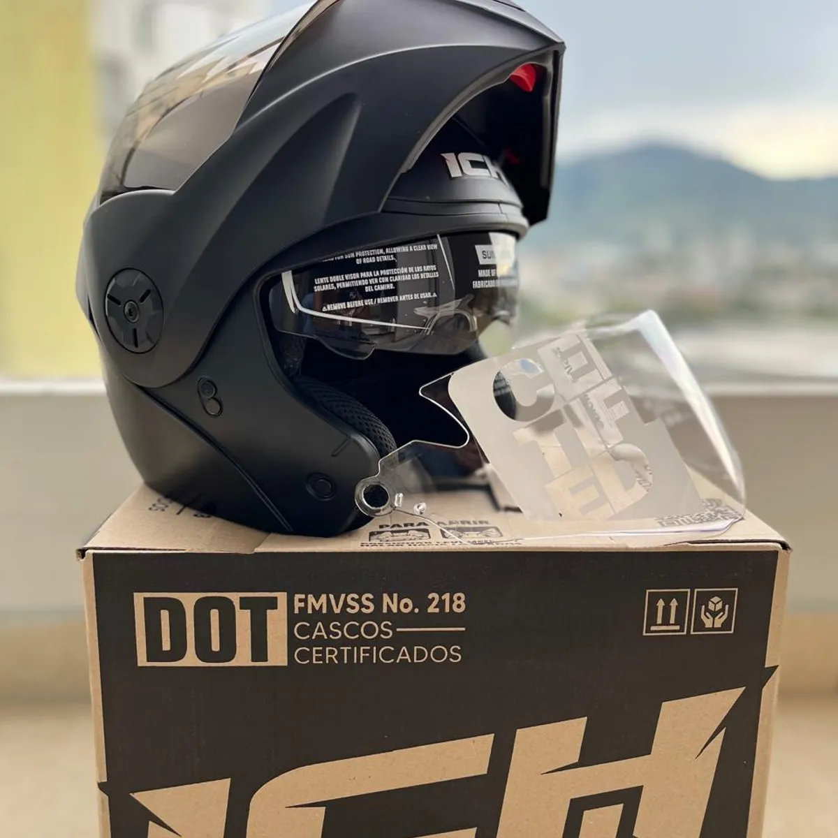 ICH - Casco Abatible 3110 Visera Negra y Transparente