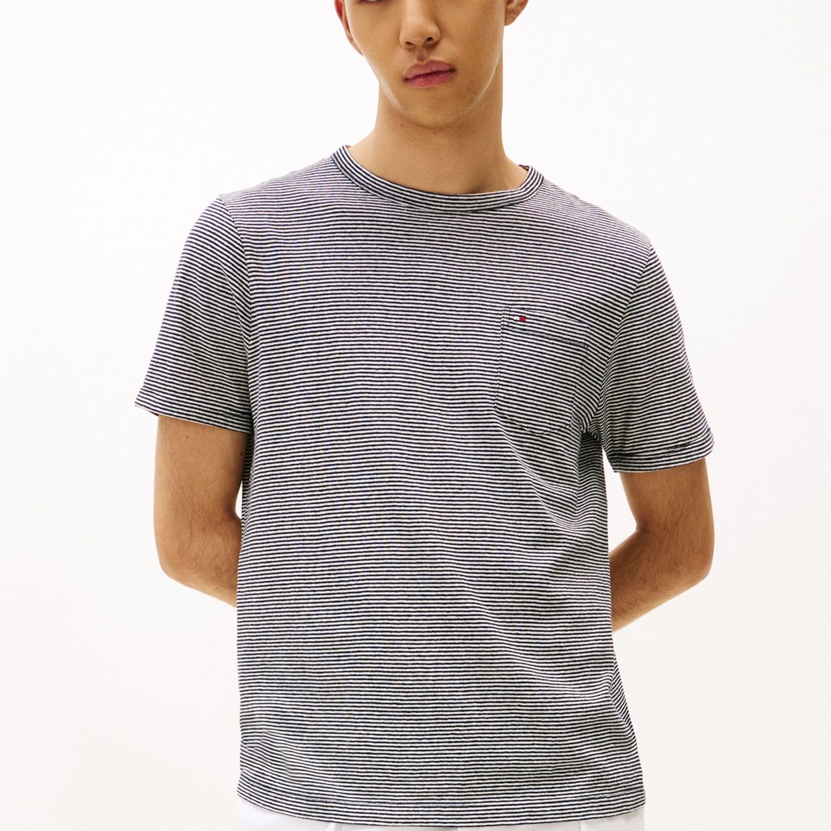 TOMMY HILFIGER - Camiseta De Rayas Azules Con Diseño Para Hombre